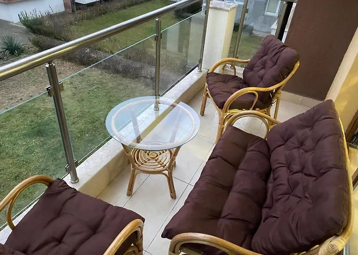 дани * Обзор